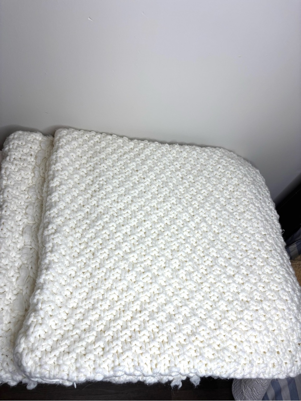 Pottery Barn Cream Cable Knit Zippered Pillow Covers -Set of 2 - Picture 2 of 4